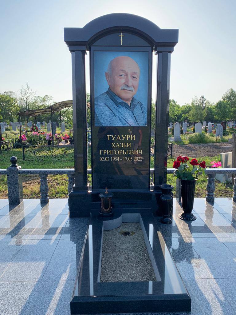 Памятники элитные 39